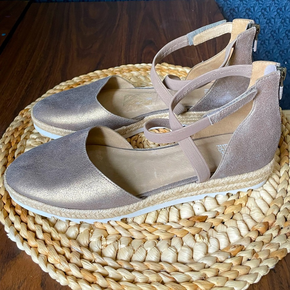 Eileen Fisher Bisa Metallic Espadrille Flat Women’s Size 9 Summer Event Classy